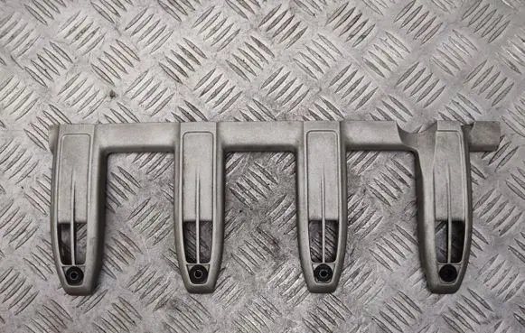 Engine cover (trim)