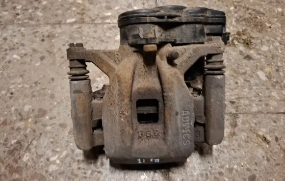 Lexus RX 450H Rear brake caliper 4631078010 1609092872