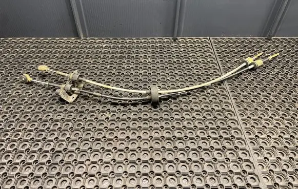 Gear shift cable linkage