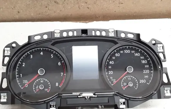 Volkswagen Golf VII Speedometer (instrument cluster) 5G1920740B