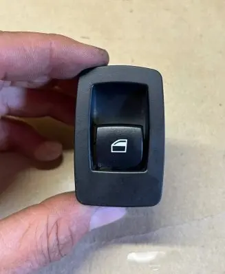 BMW 1 E81 E87 Electric window control switch 6945874 15979800 15939900