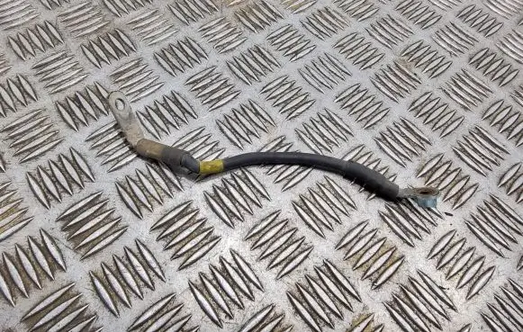 Volkswagen PASSAT B7 Negative earth cable (battery)