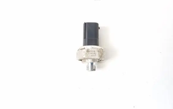 Mercedes-Benz SLK R172 Air conditioning (A/C) pressure sensor A2110000283