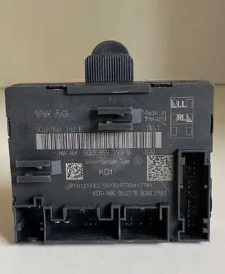 Audi A3 S3 8V Door control unit/module 5Q0959393E 5Q0959393B