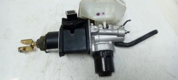 Mercedes-Benz CLS C219 Master brake cylinder A0004300312 0204024105 0204221045