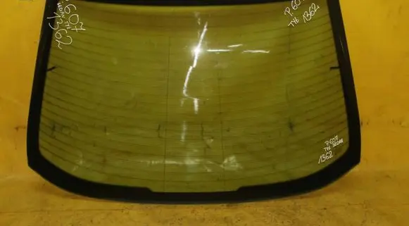 Peugeot 607 Rear side window