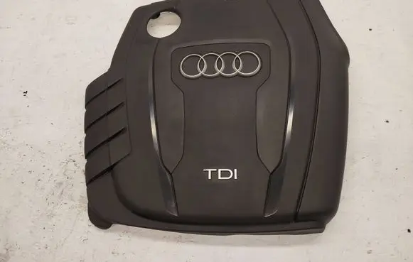 Audi A6 C7 Engine cover (trim) 03L103025AB