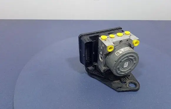 Skoda Octavia 985 ABS Pump 5WA614517BE