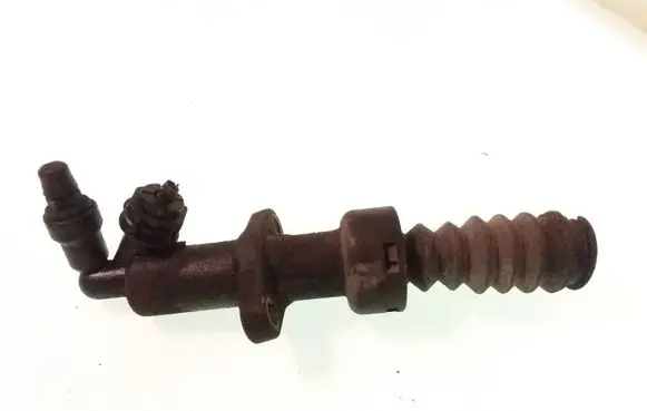 Citroen C5 Clutch slave cylinder 