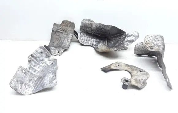 Volvo XC60 Heat shield in engine bay 30757293AE 30777257AE 31293347AA
