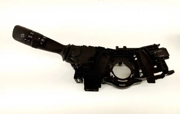 Toyota Auris E180 Indicator stalk 17F852