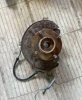 Mitsubishi Colt Front wheel hub spindle knuckle