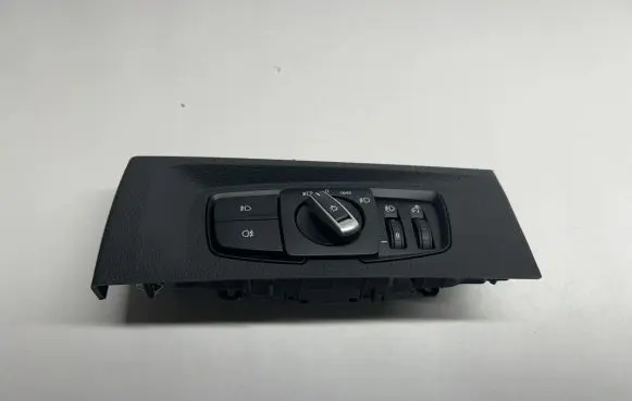 BMW 1 F20 F21 Light switch 6847514 61316847514