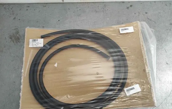Skoda Superb B6 (3T) Rubber seal rear door 3T9839702