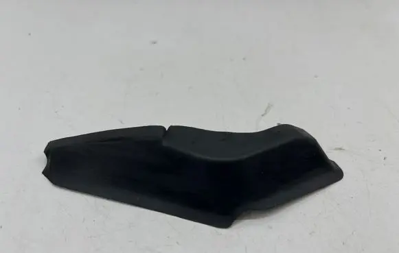 MG MG3 III Fender end trim 11203059
