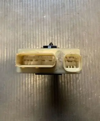 Peugeot 3008 I Glow plug pre-heat relay 9662570880 018010953