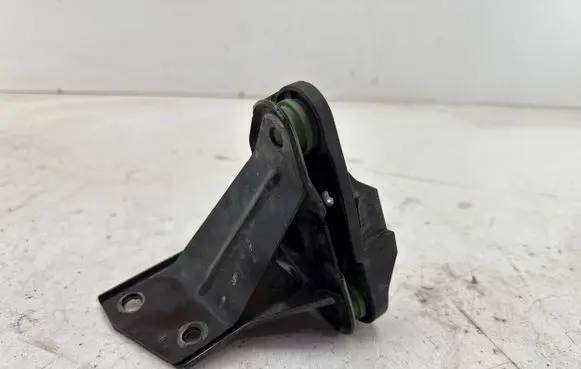 Volkswagen Golf VIII ABS pump bracket 5Q2614235L