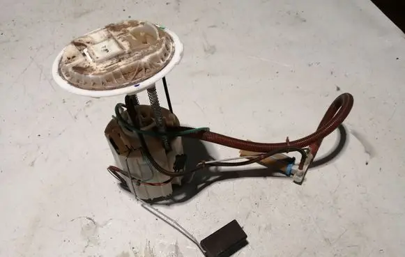 Mercedes-Benz GL X164 In-tank fuel pump A1644700194