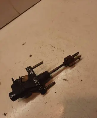 Toyota Avensis T250 Clutch master cylinder