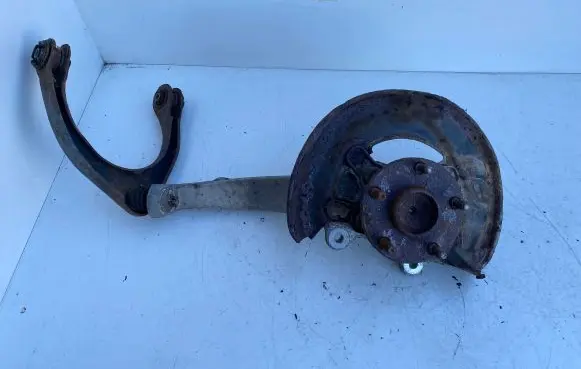 Lexus IS 220D-250-350 Front wheel hub 0841051103 051103