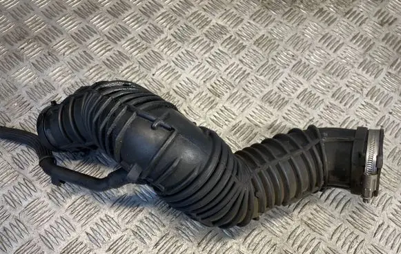 Renault Espace IV Intercooler hose/pipe 8200586979