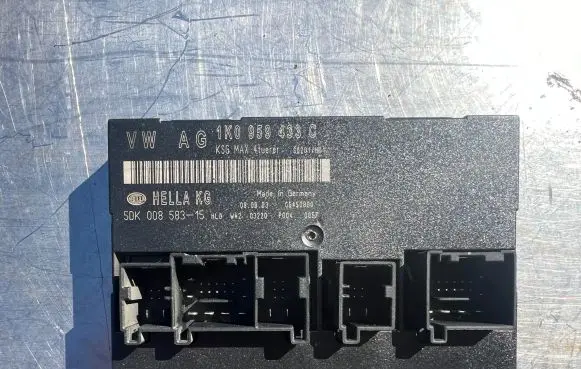 Volkswagen Touran I Comfort/convenience module 1K0959433C 5DK00858315 G5450800