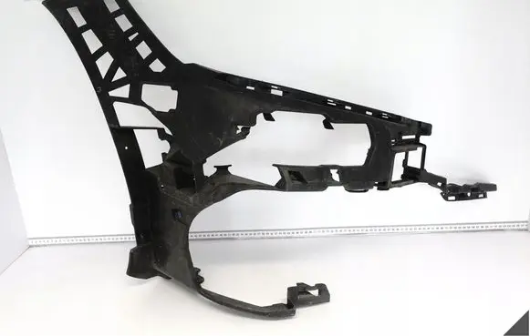 Mercedes-Benz CLS C218 X218 Front bumper mounting bracket A2188853665
