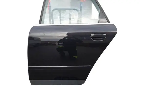Audi A4 S4 B6 8E 8H Rear door A4B6