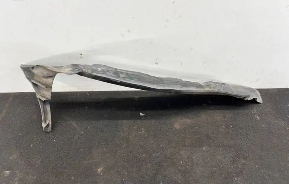Audi Q7 4L Fender end trim 4L0821111