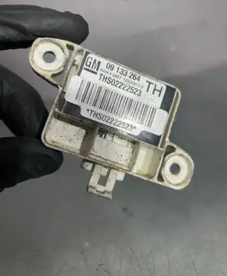 Opel Zafira B Airbag deployment crash/impact sensor 09133264 THS02222523