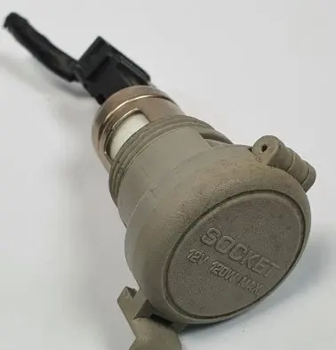 Renault Koleos I 12 V Socket (front) 