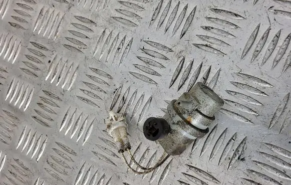 Suzuki Jimny Valve vacuum 