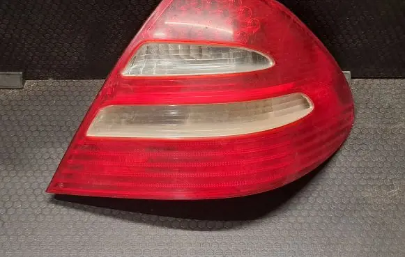 Mercedes-Benz E W211 Rear/tail lights A2118200664 334010
