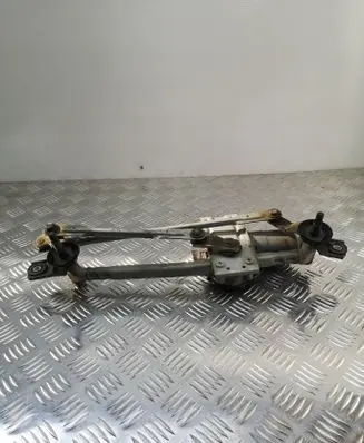 KIA Sportage Front wiper linkage and motor