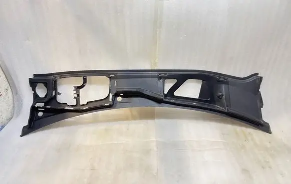 Audi Q8 Engine bonnet/hood lock trim molding 4M8819401E 4M8819401