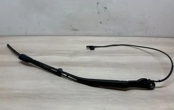 Volvo S90, V90 Front wiper blade arm 31440421