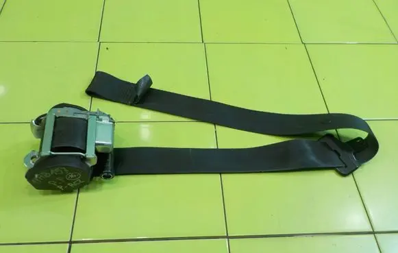 Peugeot RCZ Front seatbelt YM15300480 BEZPIECZENSTWA