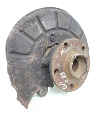 Volkswagen Touran I Front wheel hub spindle knuckle