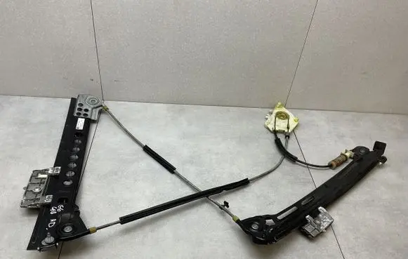 Volkswagen Golf VI Front door electric window regulator 5K7837462B