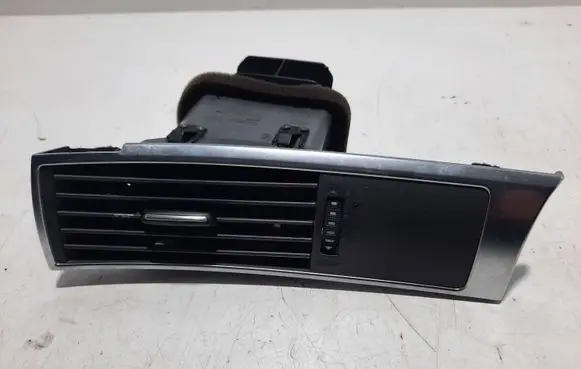 Audi A6 S6 C6 4F Dashboard side air vent grill/cover trim 4F1820901C