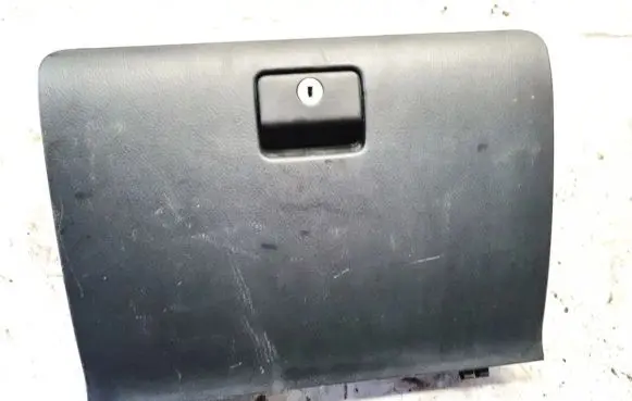 Toyota Corolla Verso AR10 Glove box 555510f010 55551-0f010