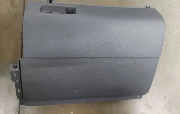 Volkswagen Touran I Glove box 1T1857101A