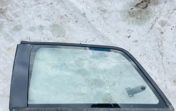 Audi A3 S3 8L Rear side window