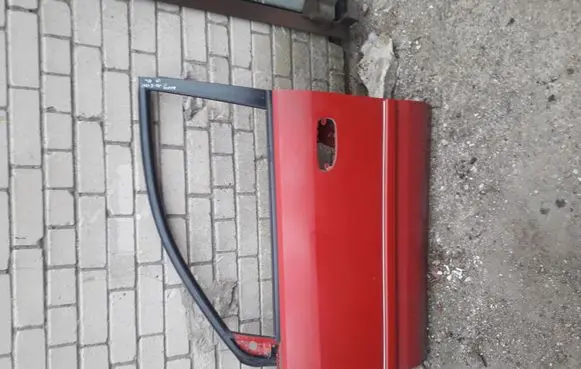 Mitsubishi Space Star Front door