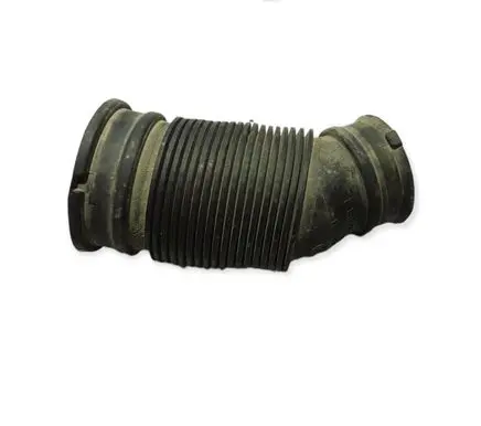 Opel Zafira B Air intake hose/pipe 55355563