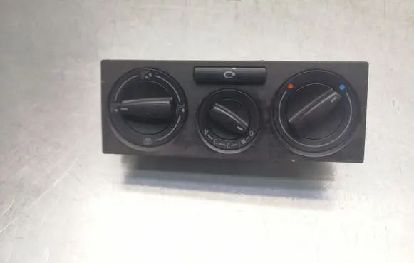 Volkswagen Golf IV Climate control unit 1J0819045 90151120 657836A11