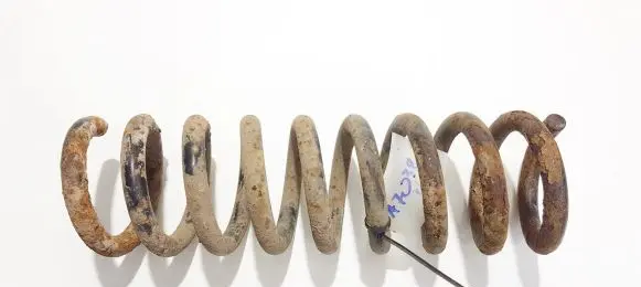 Mercedes-Benz E W210 Rear coil spring