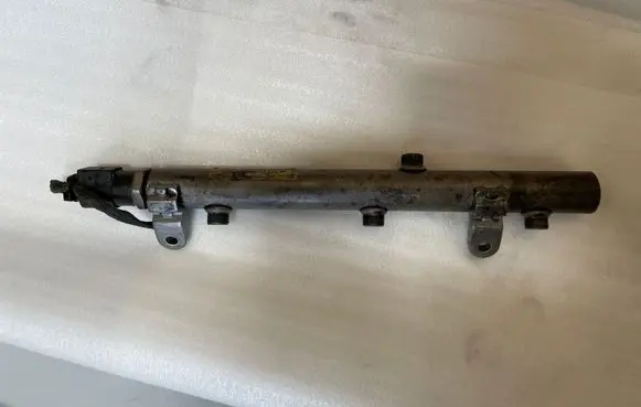 Mercedes-Benz E W211 Fuel main line pipe A6420700695