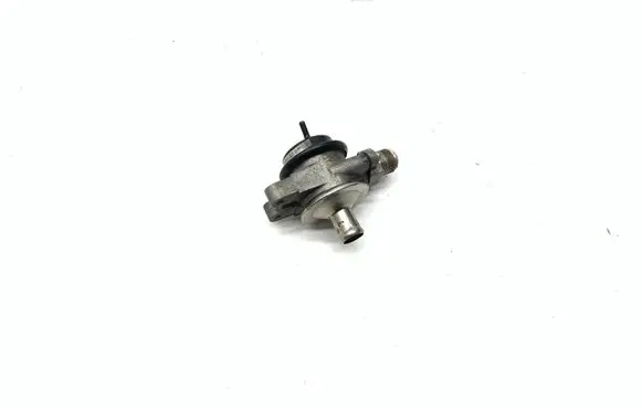 Jaguar XJ X350 EGR valve 6R839F491AC