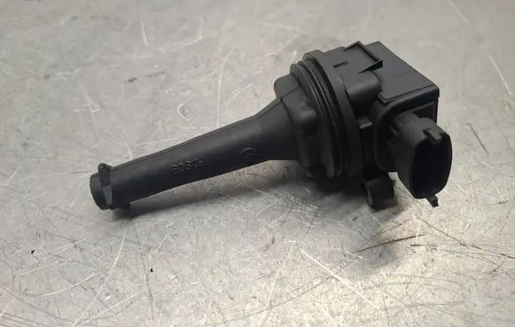 Volvo XC70 High voltage ignition coil 9125601 1220703014